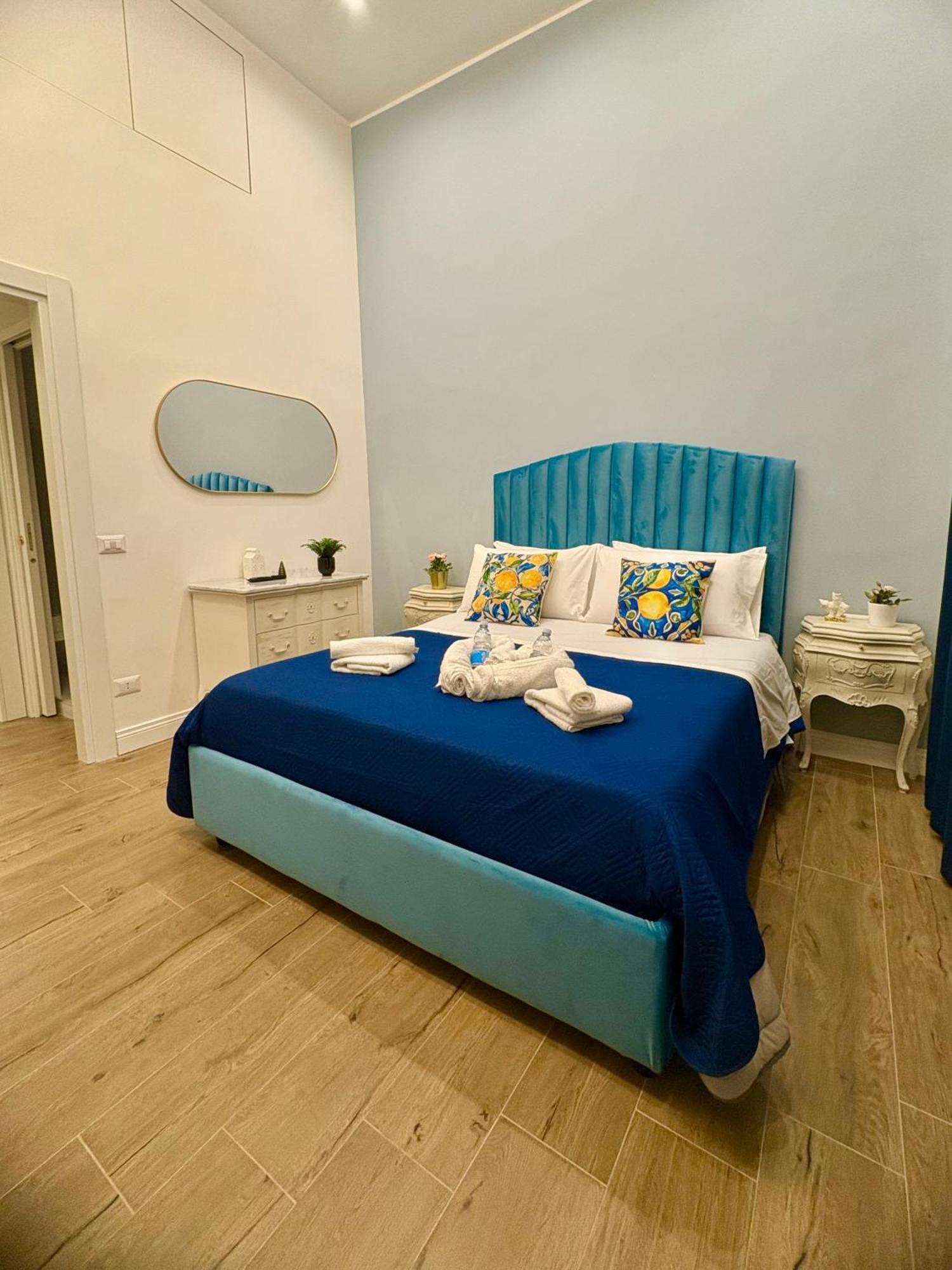 Home Piccini Napoli Bagian luar foto